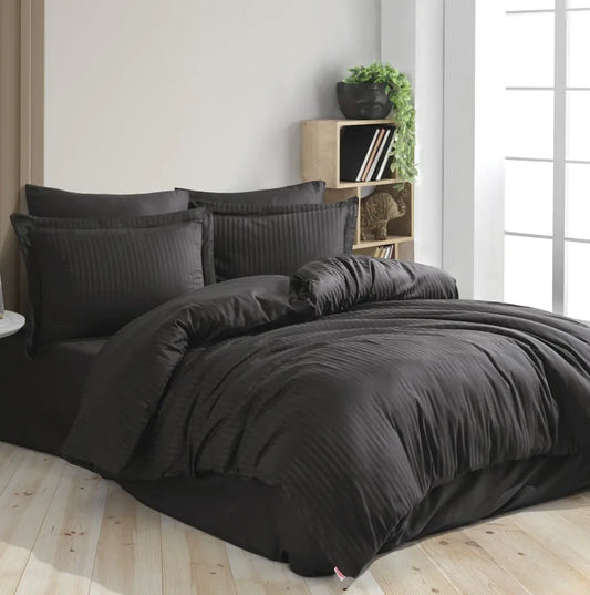 Hobby Striped Black - Double Jacquard Satin Duvet Cover Set